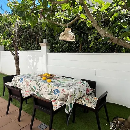 Holiday home Espectacular Casa Frente Al Mar En Baiona